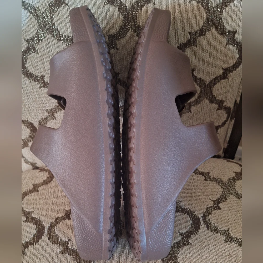 Skechers Brown Plum Slide Sandals with Gold Buckles Arch Fit Cali Breeze Size 8 - Picture 4 of 9